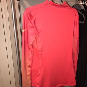 Nike pro hyper warm pullover